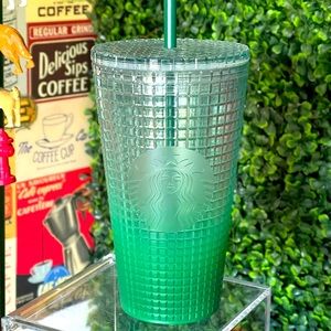 NWT🍀 Starbucks Europe Release 2023 Green Gradient Disco Grid Grande Tumbler